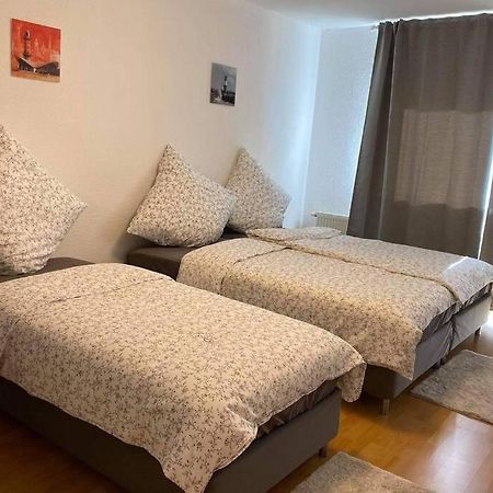 Beste Lage In Rostock: 2-Zimmerwohnung Mit Balkon Im 1.Og Eksteriør billede