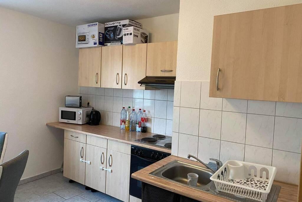 Beste Lage In Rostock: 2-Zimmerwohnung Mit Balkon Im 1.Og Eksteriør billede